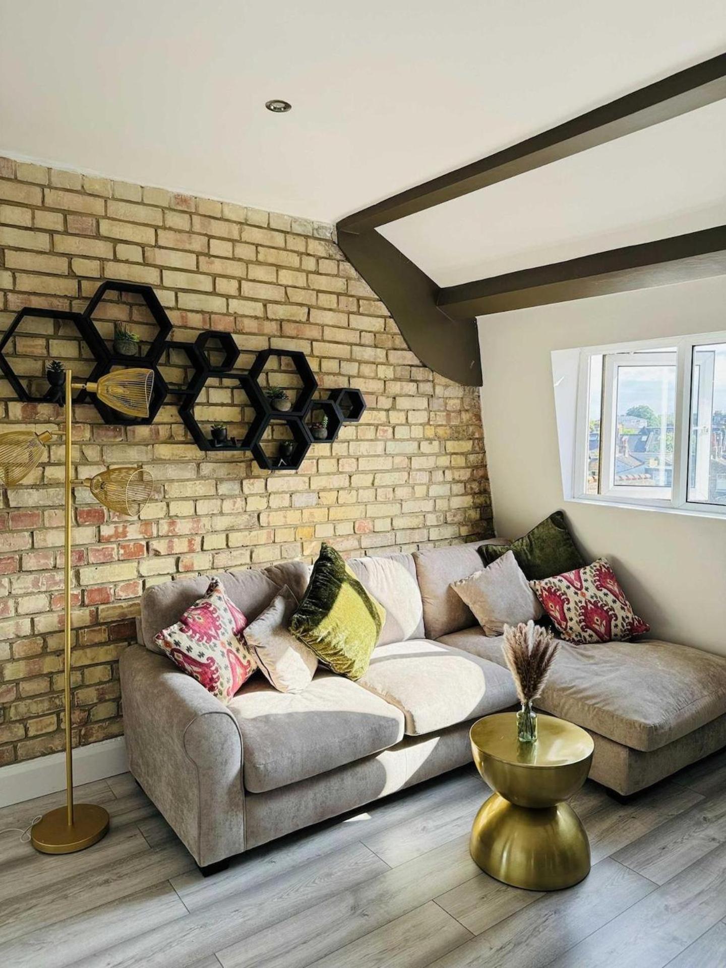 Apartment Stylish Two-story Retreat